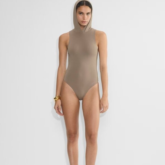 NWT Aritzia CONTOUR Stratosphere Bodysuit - Picture 5 of 9